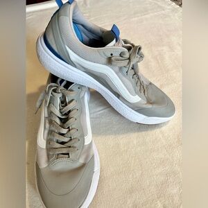 Vans Unisex Gray and White Sneakers Mens 9.5/Womens 11